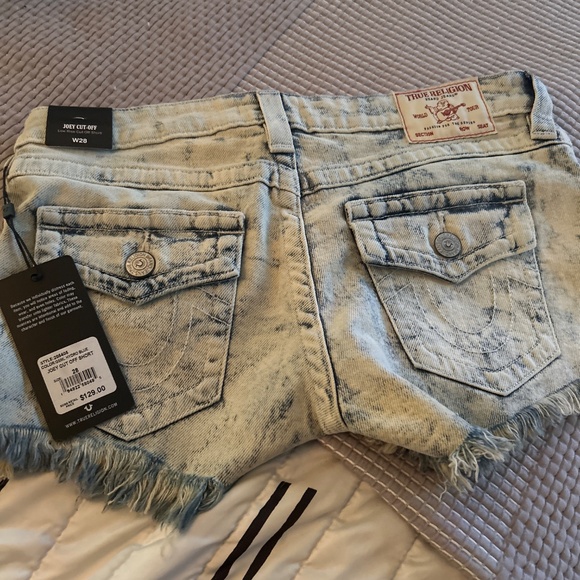 True Religion Joey Cut Off shorts - Picture 3 of 4